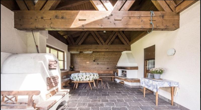 Апартаменты Haus Wenger Mountain View & Swimming Pool Капрун Экстерьер фото