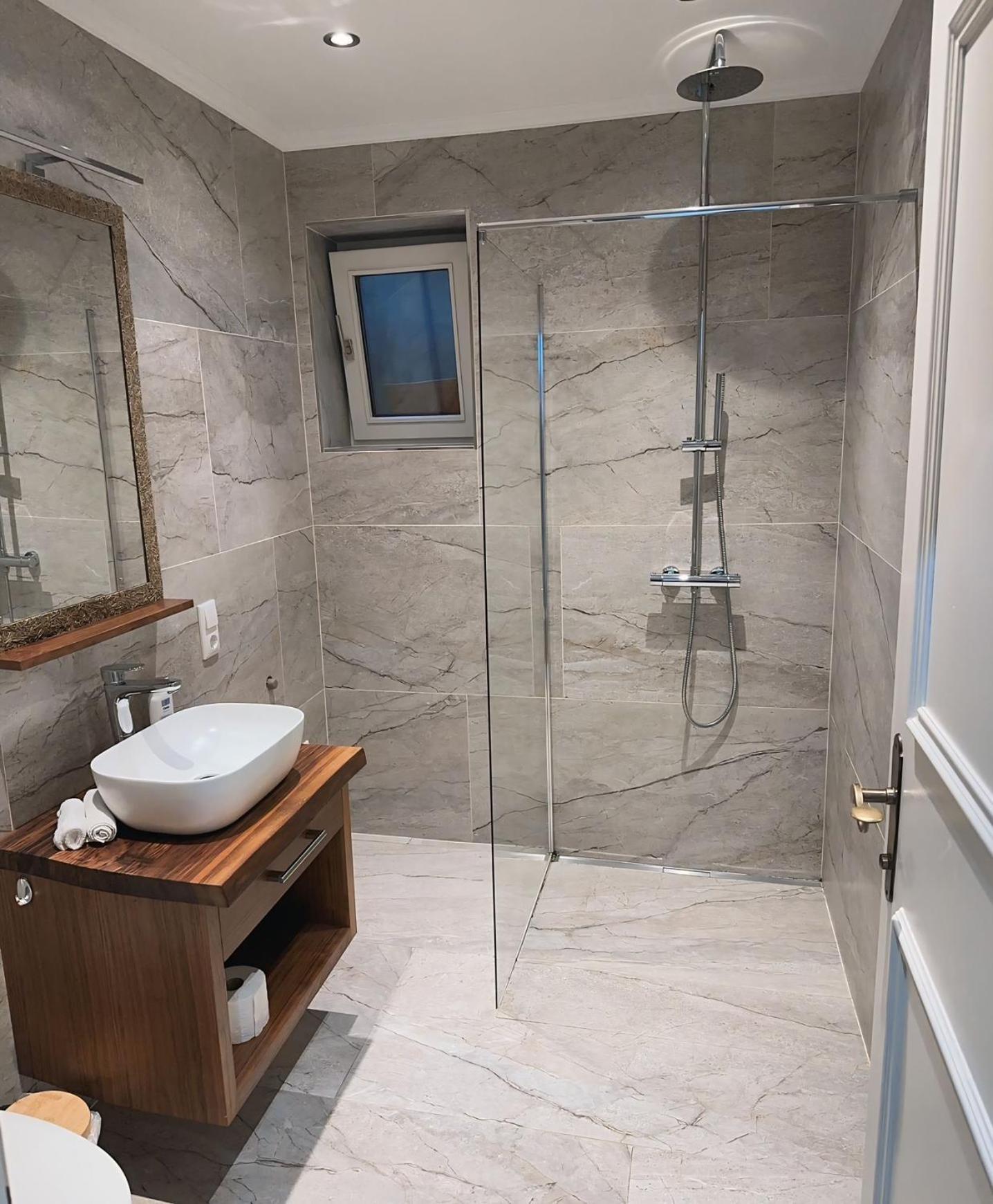 Апартаменты Haus Wenger Mountain View & Swimming Pool Капрун Экстерьер фото